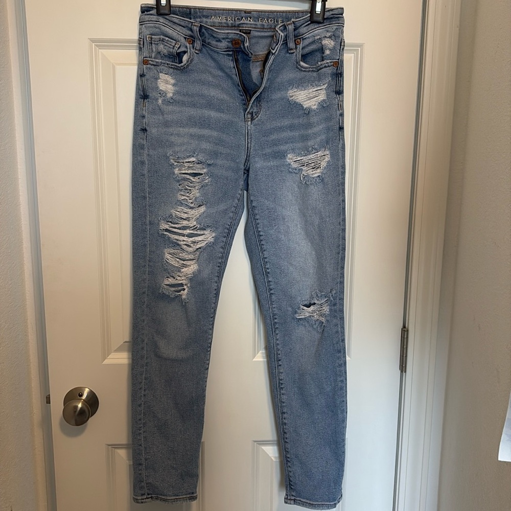 American Eagle Destroyed Mom Jean